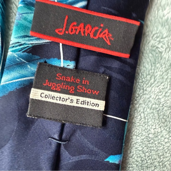 J.Garcia snake in juggling show collectors Blue and Black Abstract Tie 100% silk - Picture 6 of 7